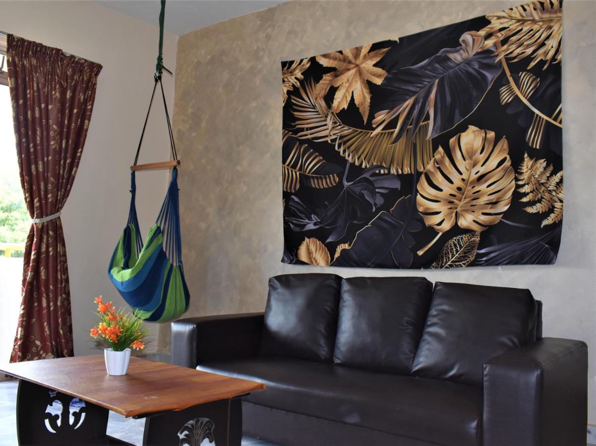 Purnama Homestay At Oceanview Resort Port Dickson Zewnętrze zdjęcie